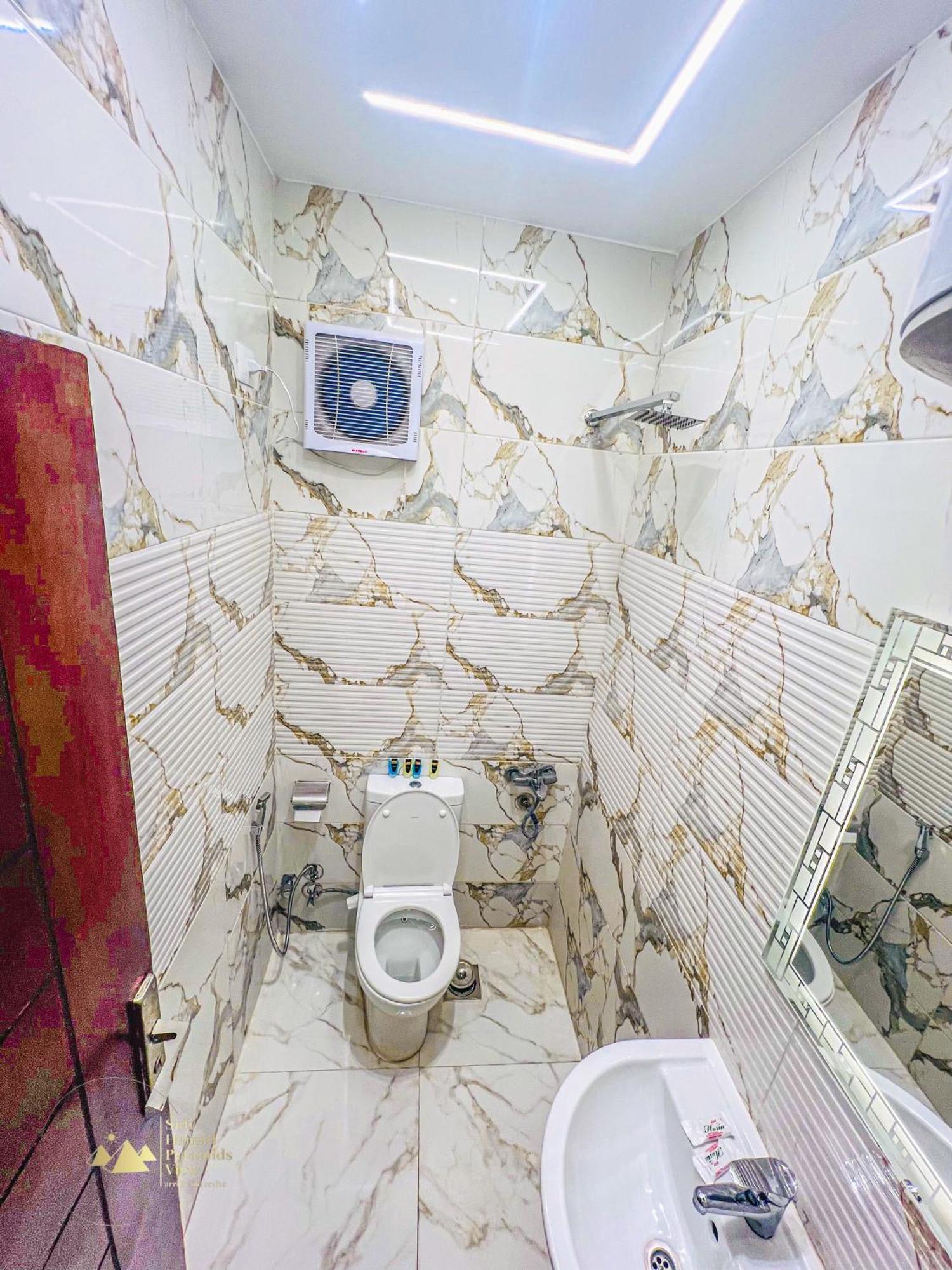 Sidi Hamad Pyramids View Hotel Kafrat al Jabal Exterior photo